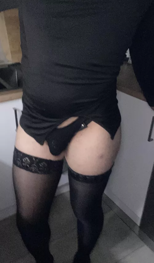 1 like for 1 week staying caged 🥵 Sounds fair right?