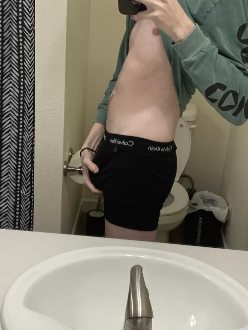 19 ,rate my bulge ?
