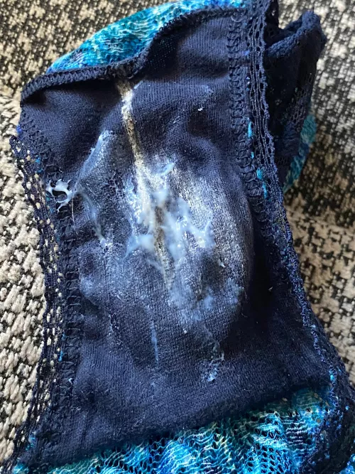 2 days worth of me cleaning my house top to bottom 🏠 & lots of discharge 🥵