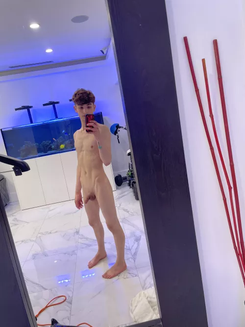 [21] Thoughts on my soft dick? 🤔