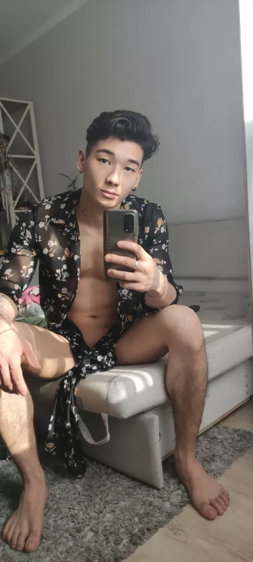 (22)Do you wanna open those curtains, to see the sun🌞