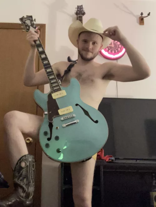 (24m) howdy! Wouldn’t mind a pardner to ride off into the sunset with 🌅🏇