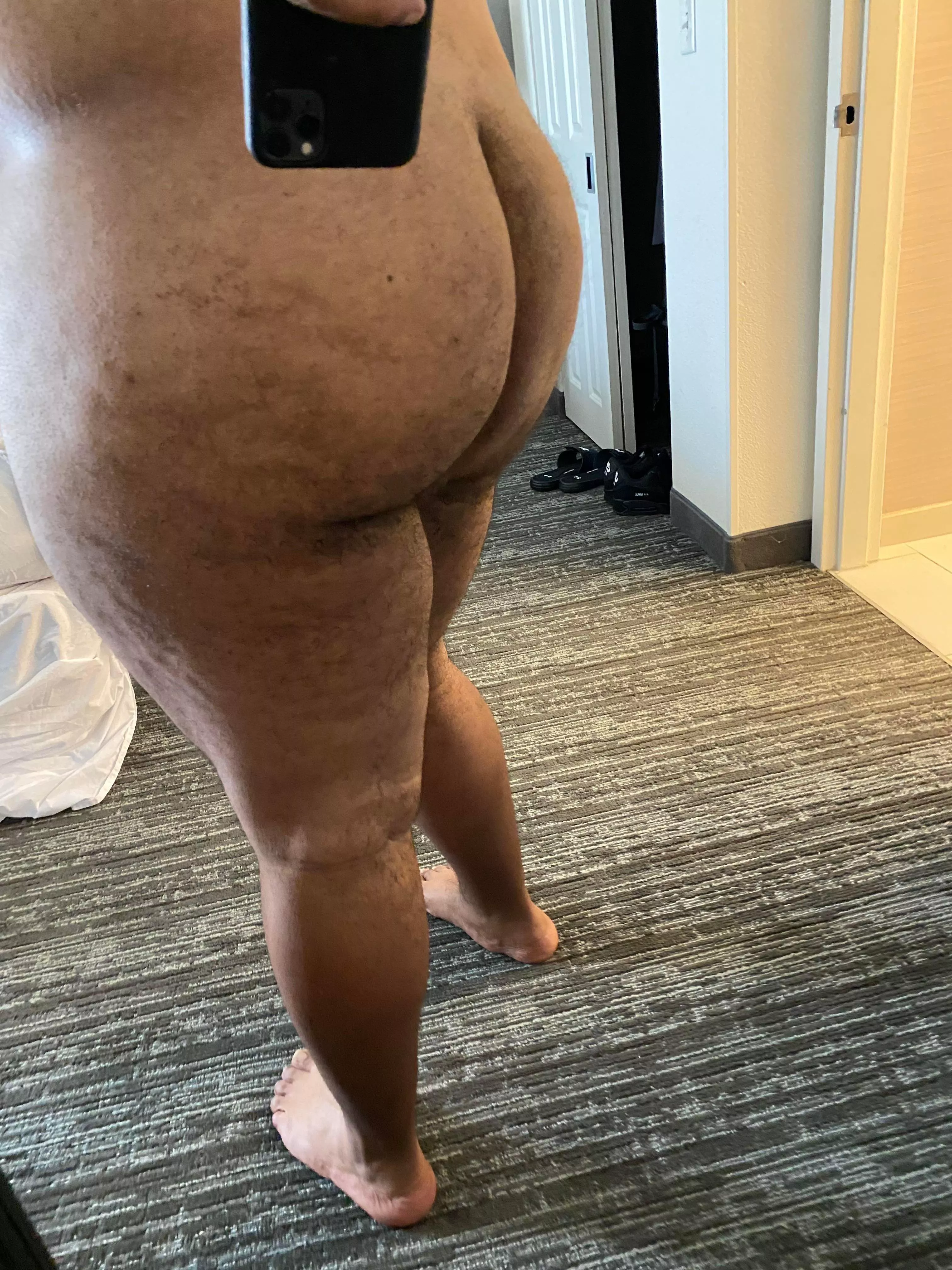 27 bear bottom hosting in NY🐻😈 add my sc- bearboyny