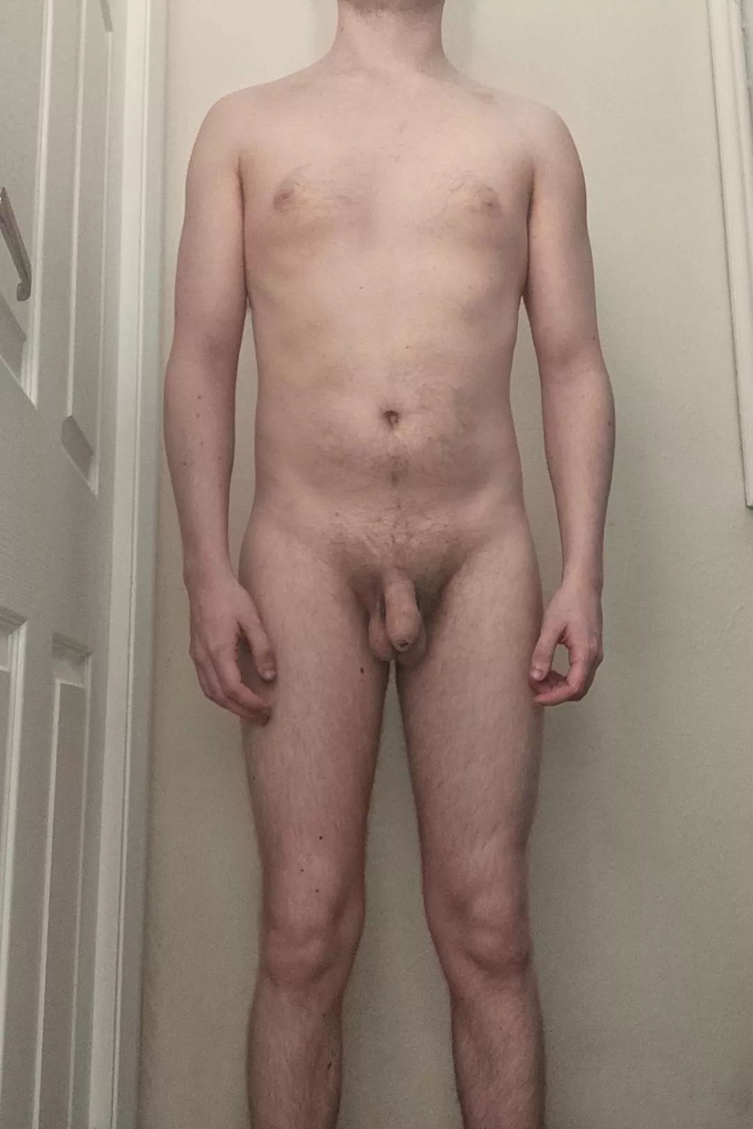 27M, 128lbs, 5'7. Skinny guys deserve love too