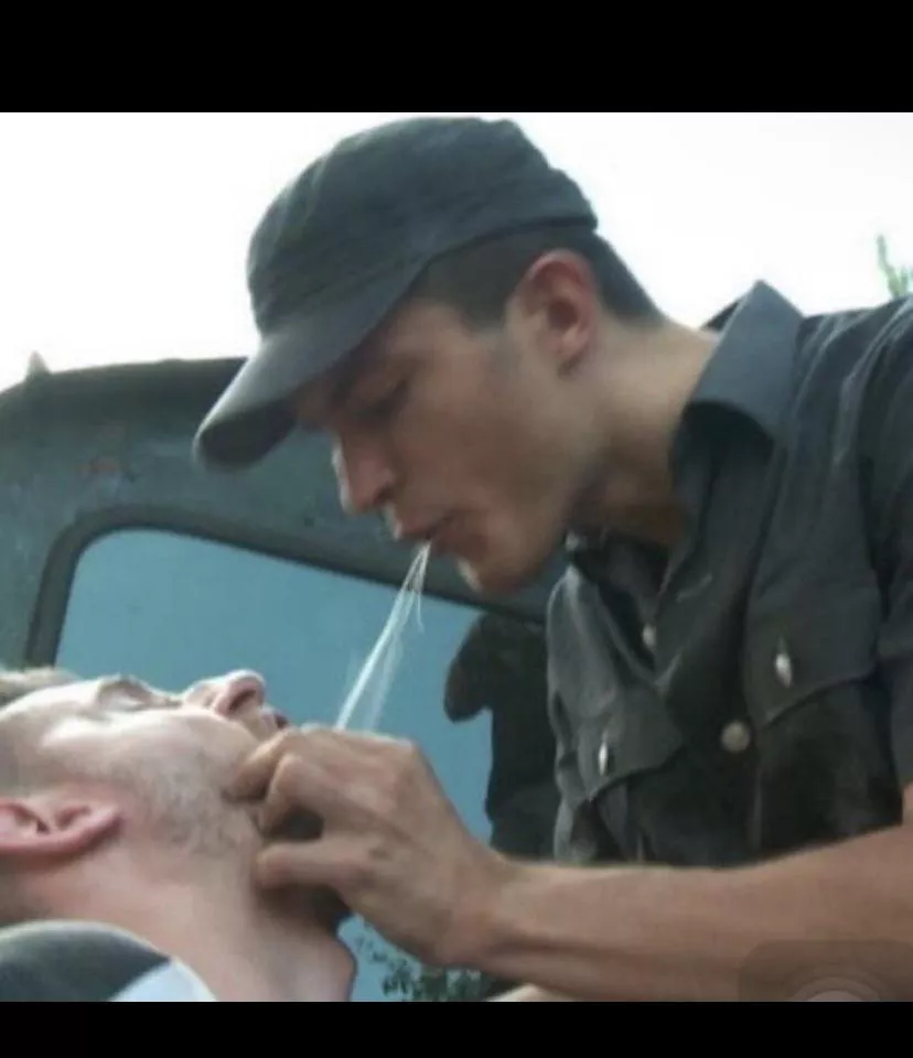 28 dom top for manly looking/acting dumb slut slave….