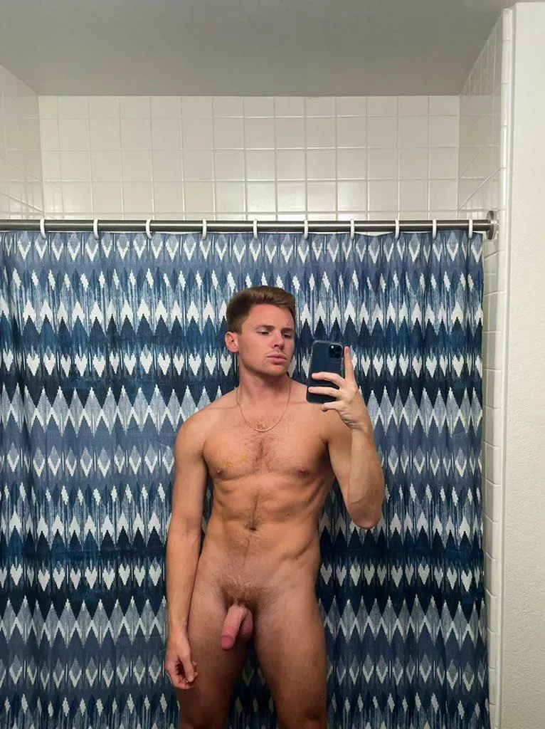 (30) Who wants to join for some fun in the shower? (30) Who wants to join for some fun in the shower?