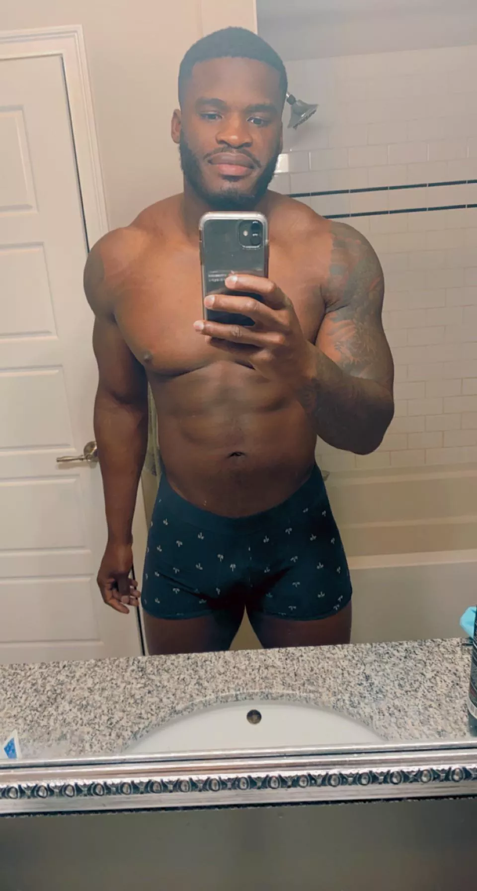 31 (M) chocolate goodness 🍫