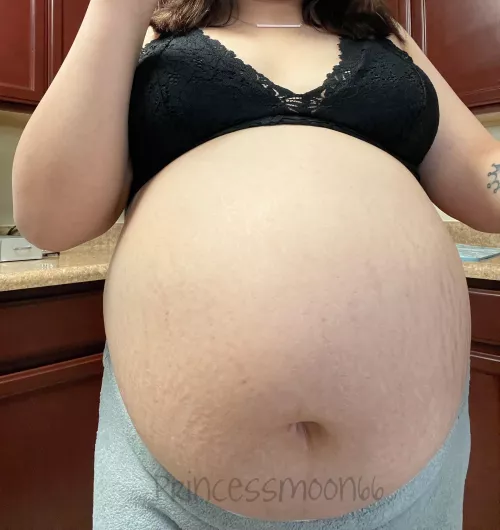 33 weeks 😎