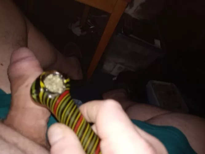 50[m]Ohio Anyone wanna smoke and play men women couples trans