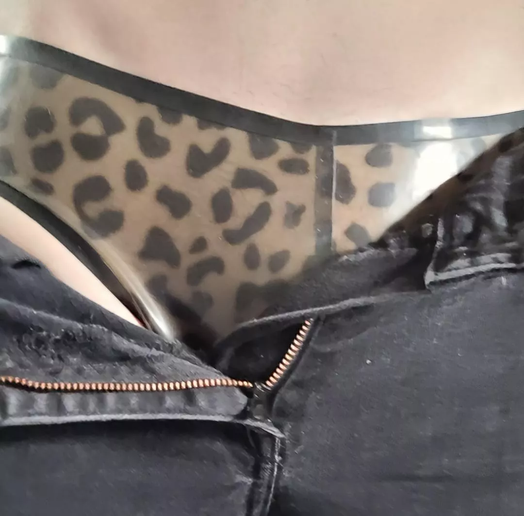 A little 🐆 print for today's errands. first post hopefully this is ok.