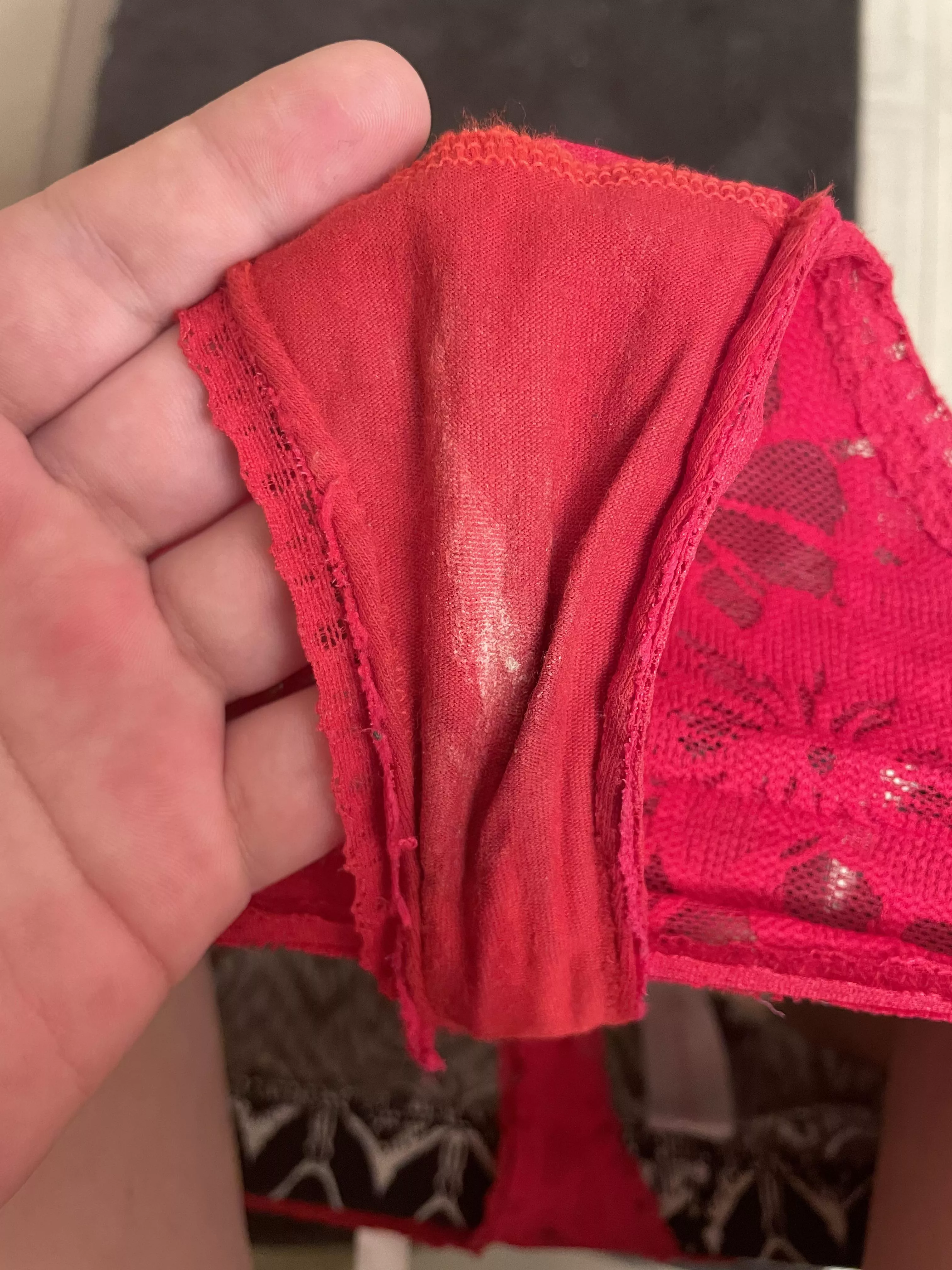 A little red and white contrast 🍄