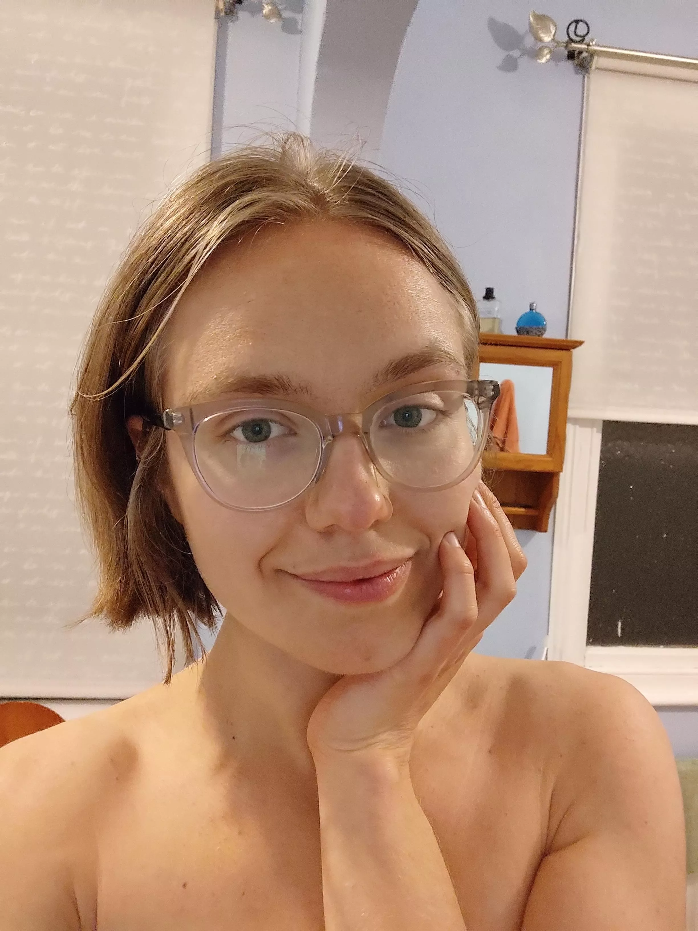 A Ukrainian girl new to Onlyfans. Get a free trial for 3 days. Dropped the link in comments