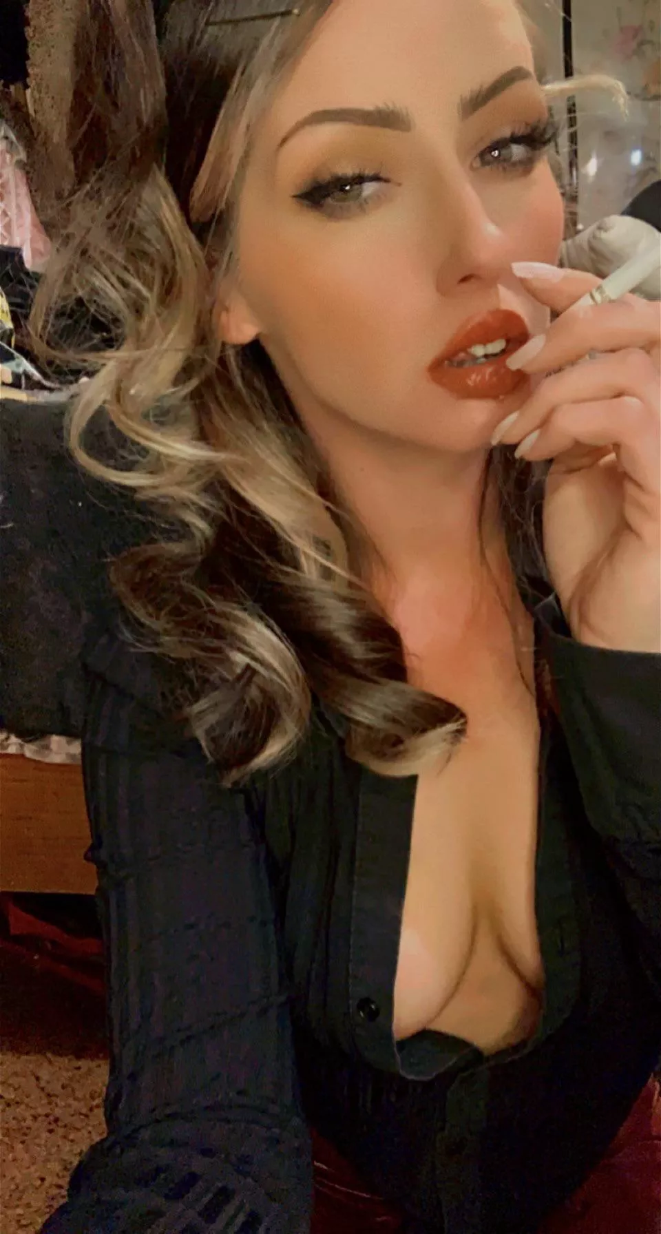 About to wrap my lips around… 🤭🤫(OC)