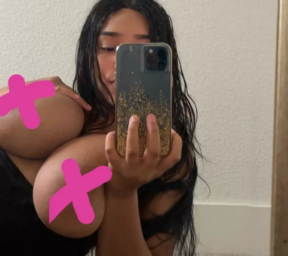 Am I juicy enough to post here?😼