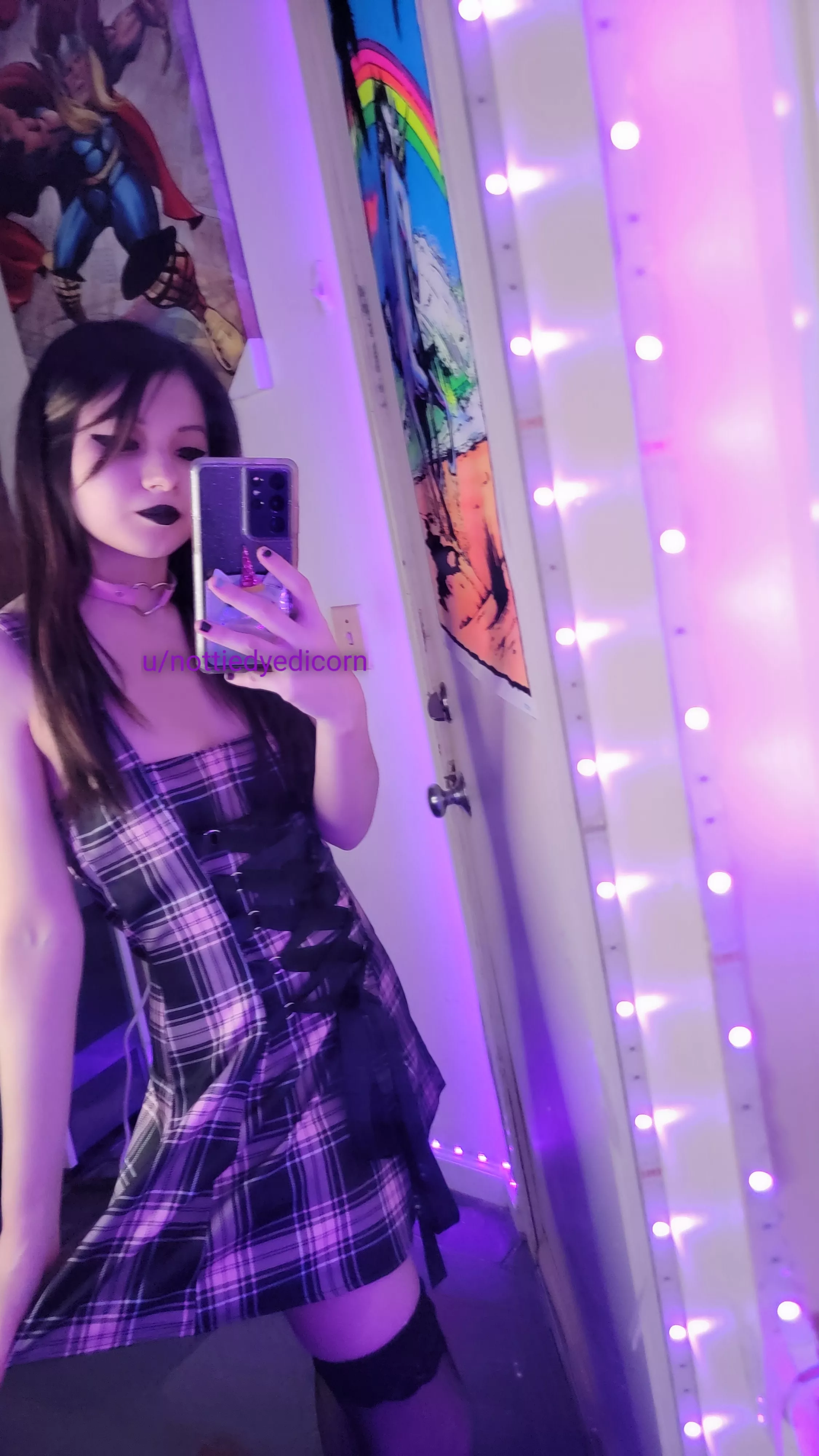 am I more goth or emo?