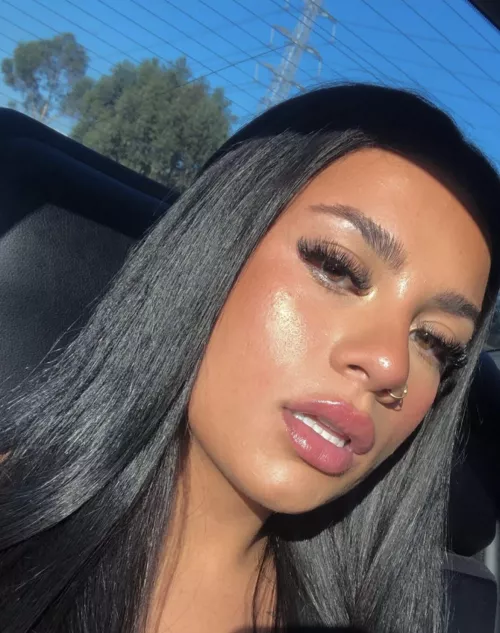 Am I pretty enough to cum in?