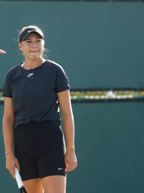 Amanda Anisimova and her cameltoe