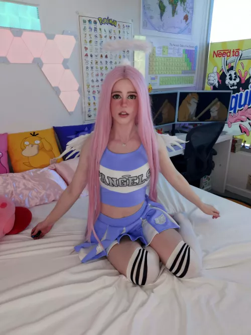 angel with thigh highs 😇💖