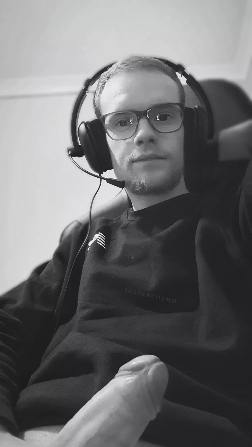 Any gaymers here? (Terrible pun) What have you been playing recently? I've been bingeing Halo Infinite 😇