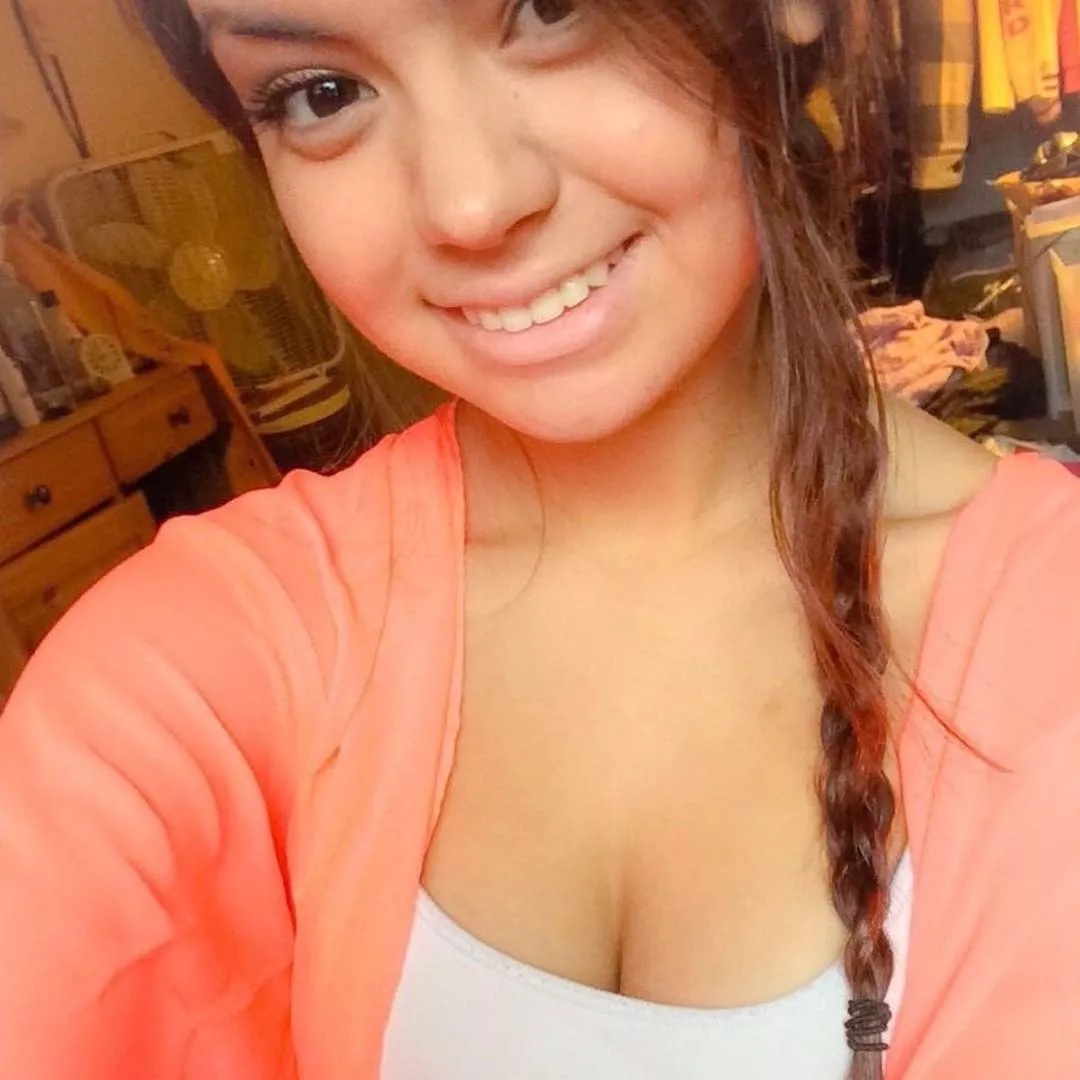 Any love for a mixed latina💛