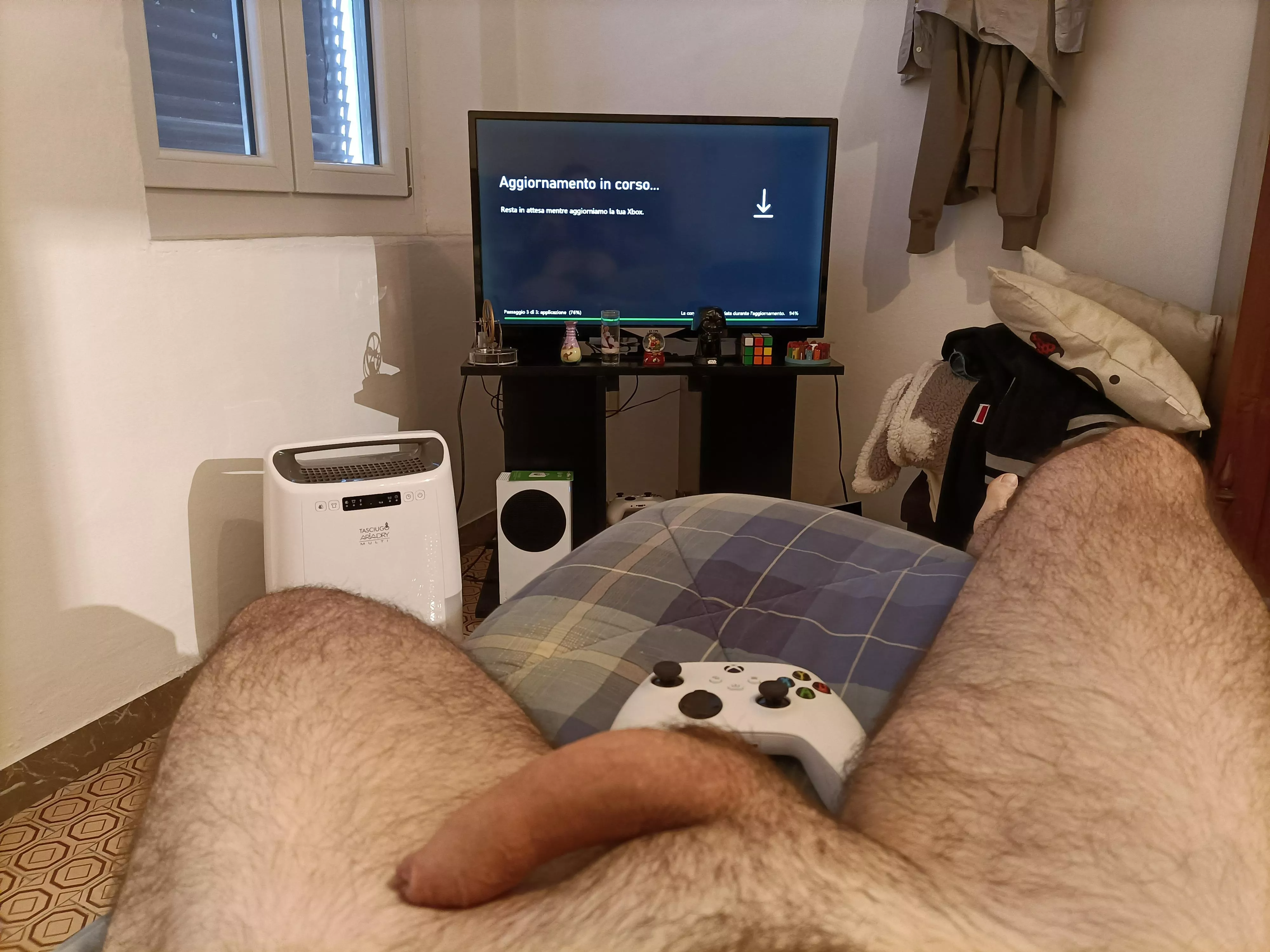 any suggestions to pass the time?😜