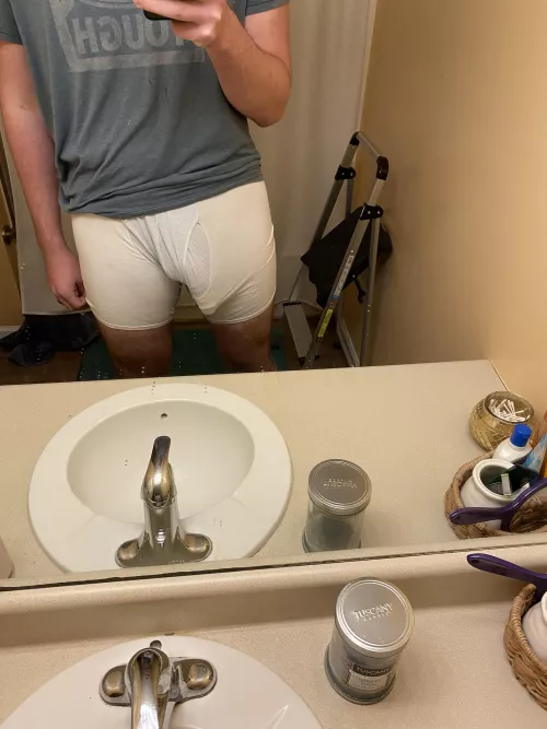 Anyone like tall dudes?