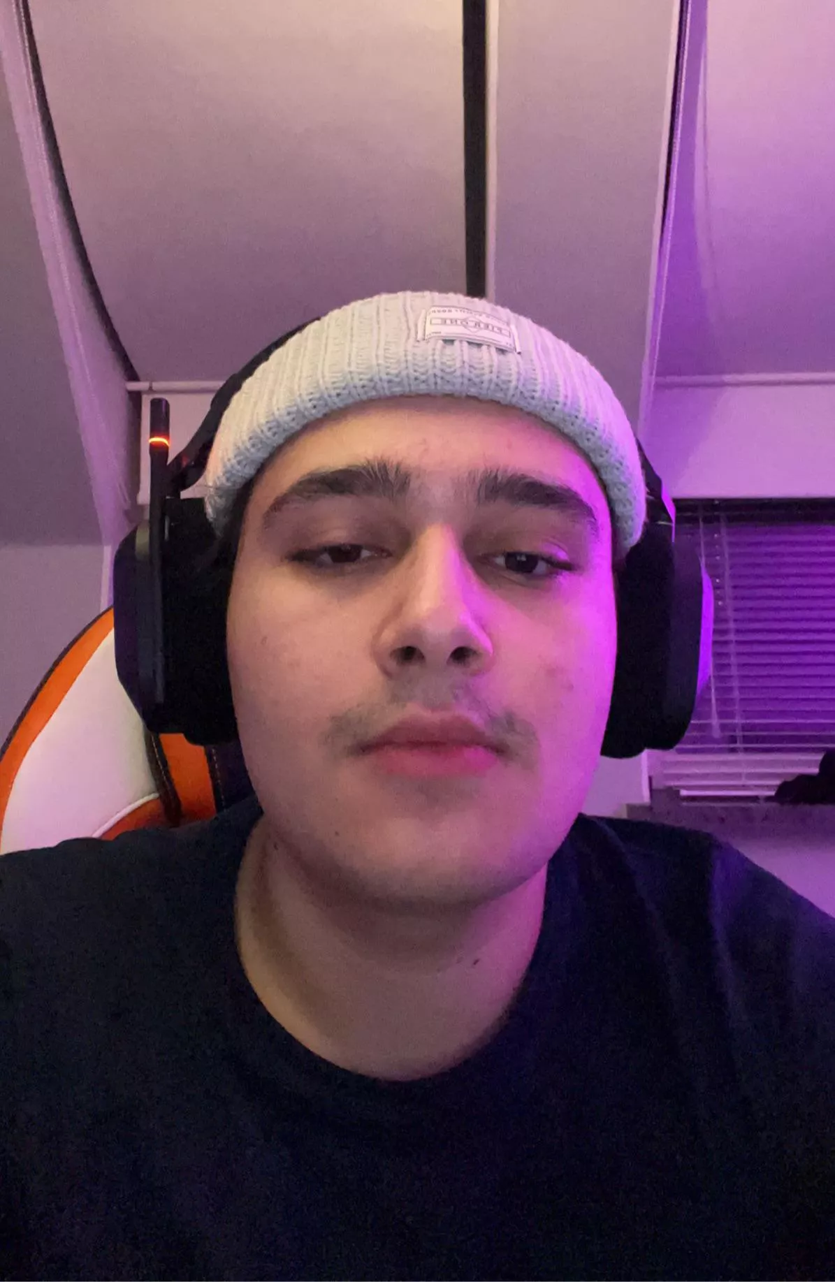 Anyone wants to play some apex ? :)