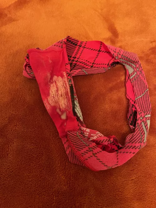 Awkward 🥺👉🏻👈🏻