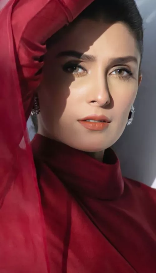 Ayeza Khan