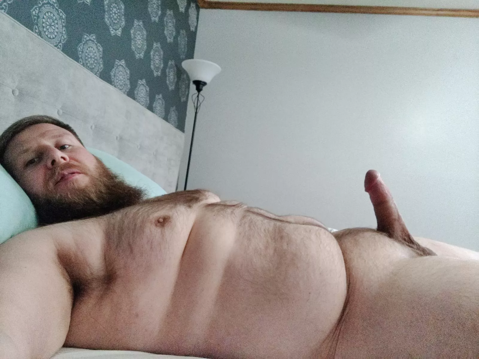 Back from a Reddit-hiatus....feel free to chat if you wish 😏