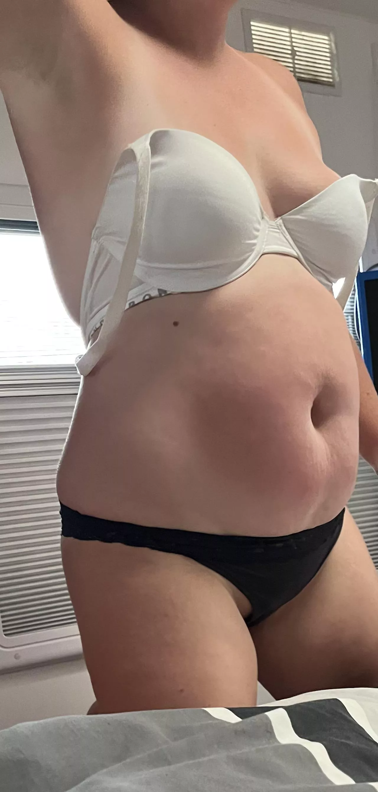 Bi milf taking it off