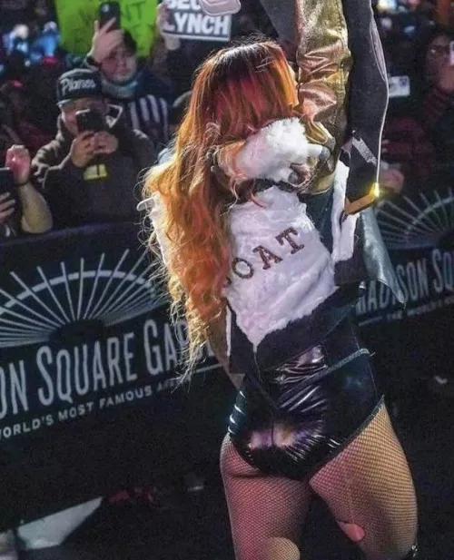 Big Becky’s Ass! 🍑