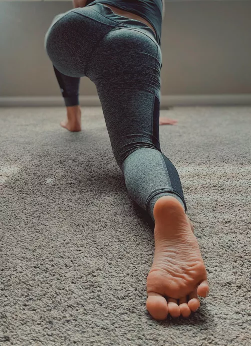 Booty too cute while doing Yoga