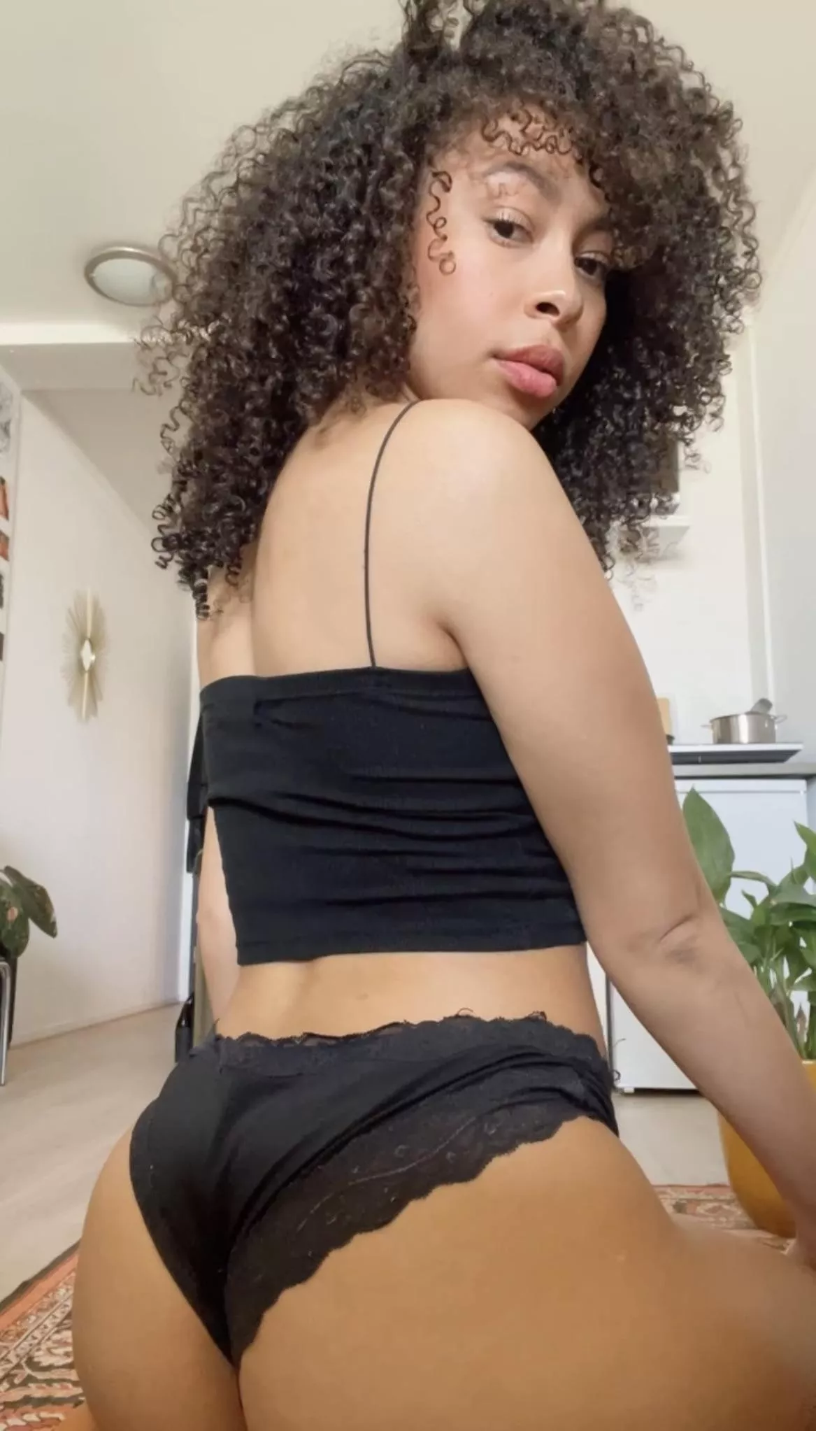 Can I be your 420 friendly, curly & chill girlfriend?