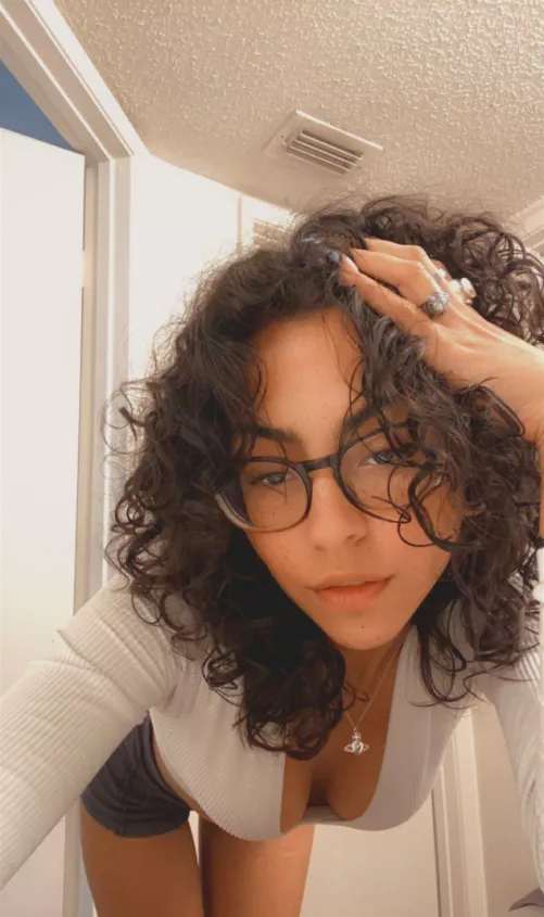 can someone tell me her name? ty