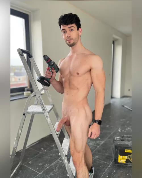 Can this Dutch Uncut Boy ‘help’around the House?