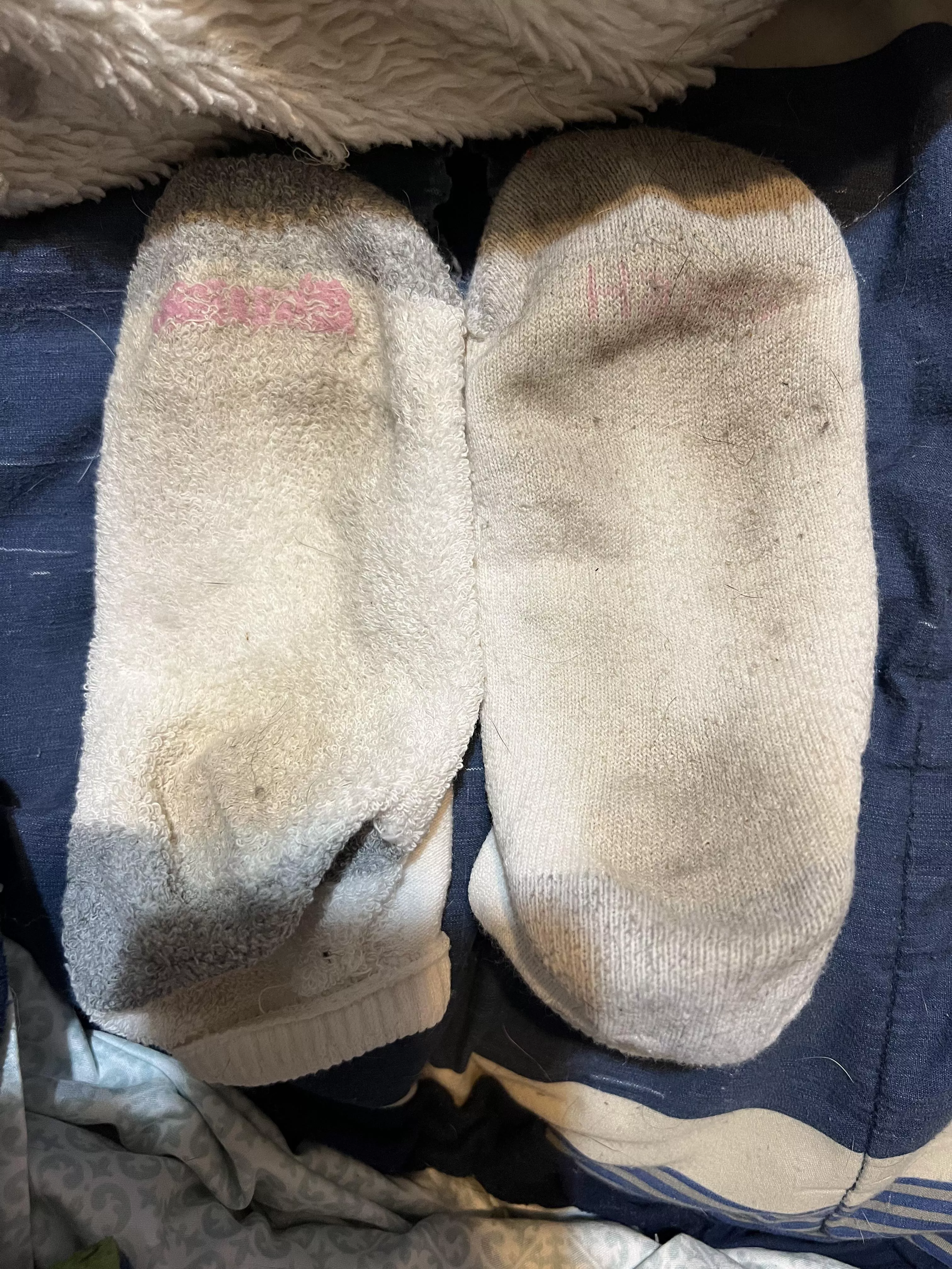 Can you tell which sock is inside out 😏