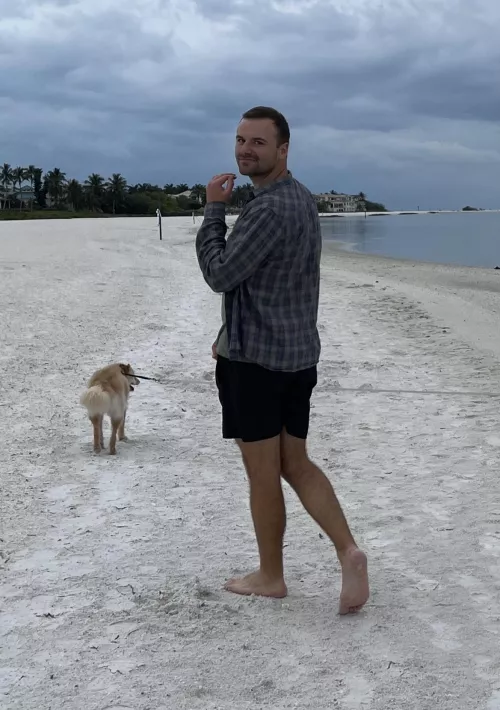 Can’t get enough of these beach views 🏝