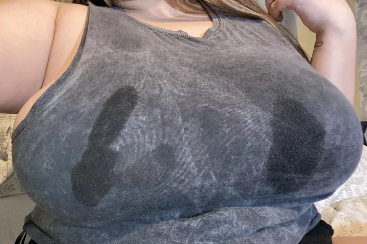 Can’t stop leaking😋