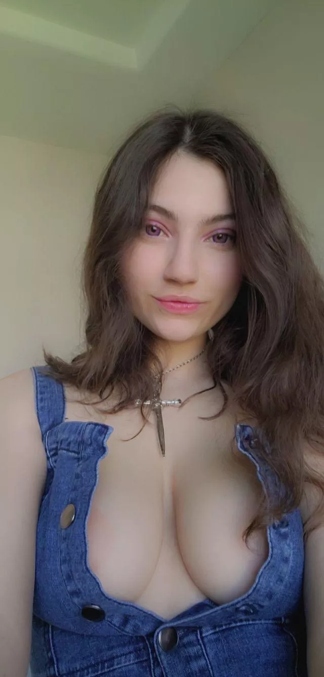 Can’t think of a title 😅😂