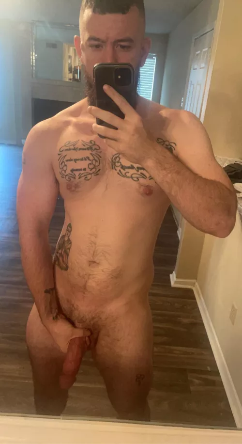 Can’t wait for my girl to give me a hand after work 💦