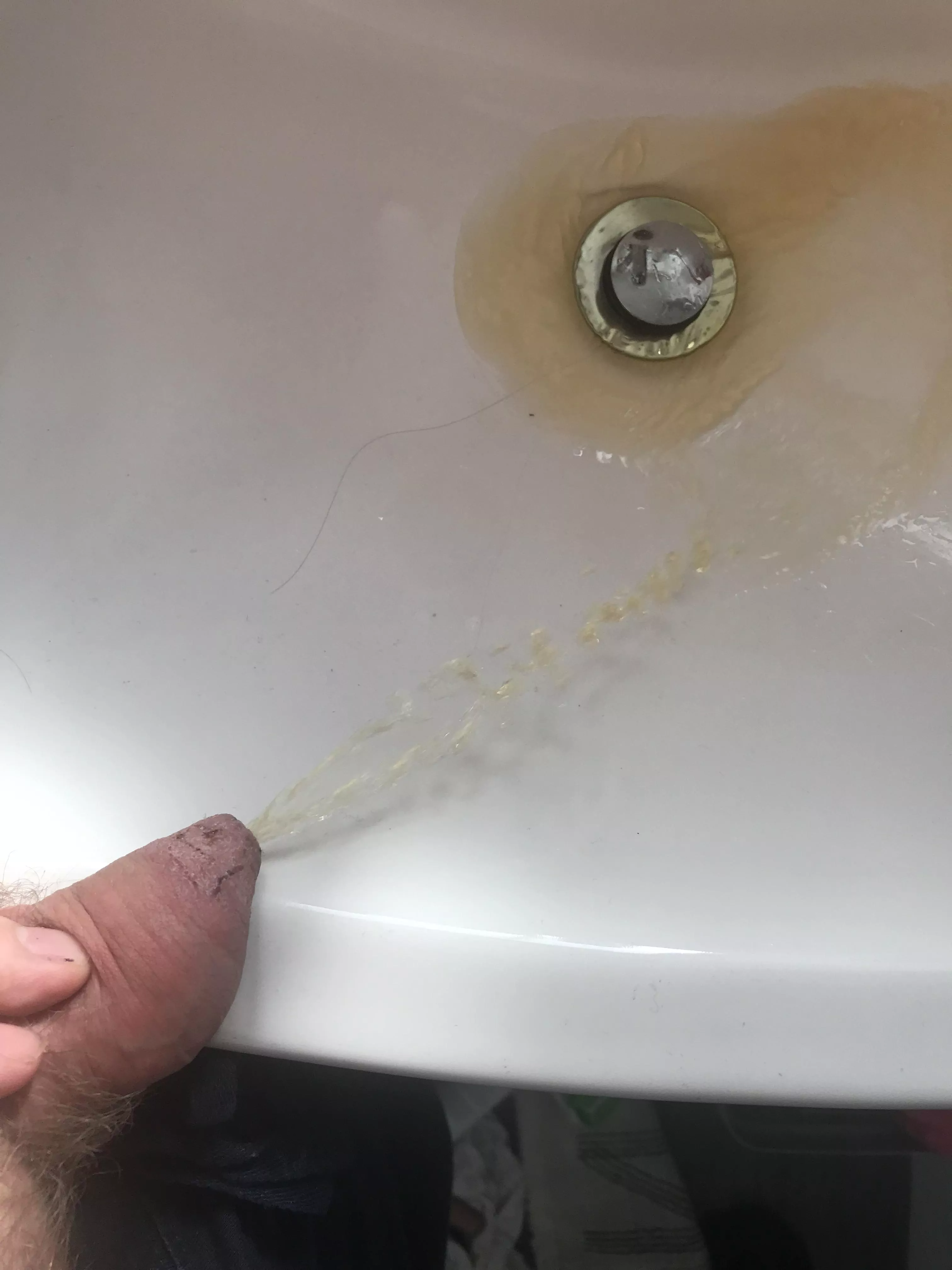 Casual morning piss 😩😩