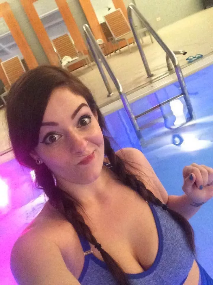 Cock and send in dm for her nudes Cock and send in dm for her nudes