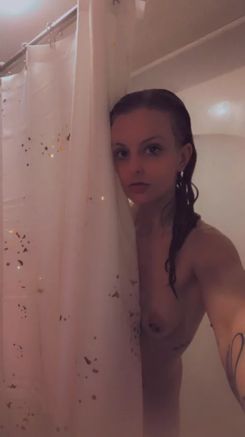 Come fuck me in my shower 💋💦