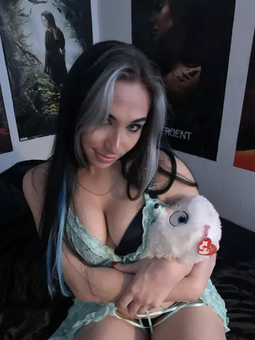 Come play w my tits 🥺🧸💕💋