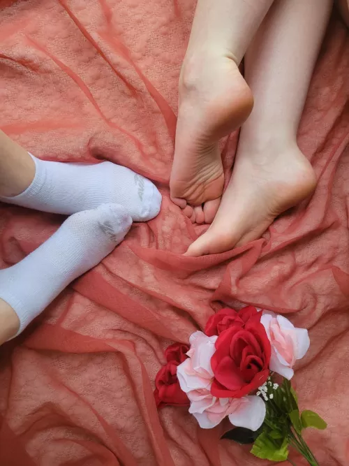 could you rub our feet with your cum?🤍