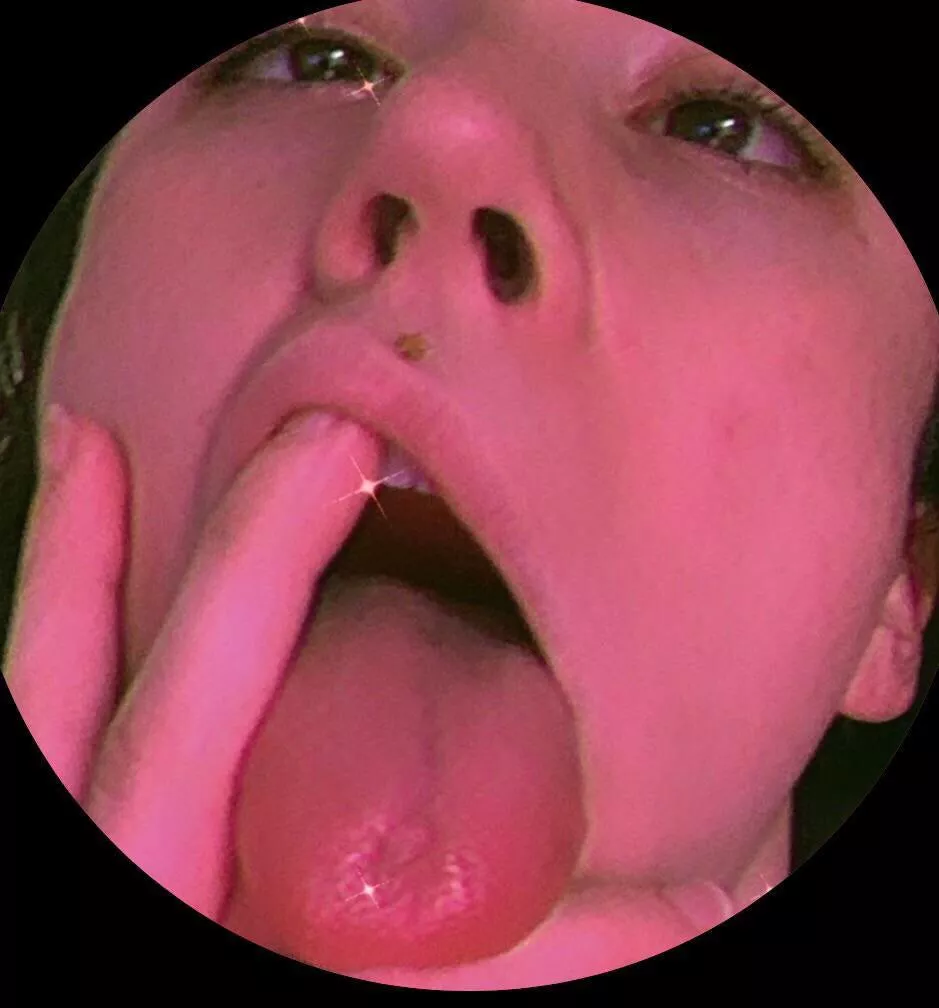 Cum here please 💦