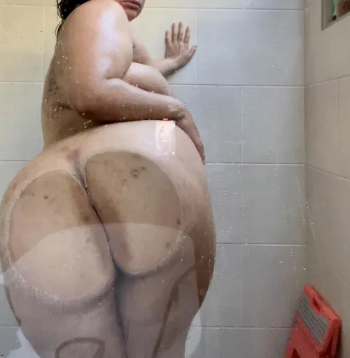 Cum join me in the shower 😋