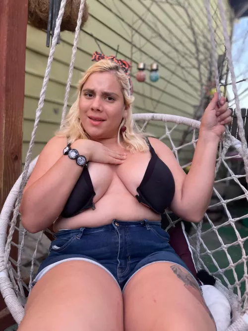 Cum join me on my OF ;) Daily content, my new Topless Bartending series, and ALWAYS free to subscribe. I’ll see you there 😘 LINK BELOW