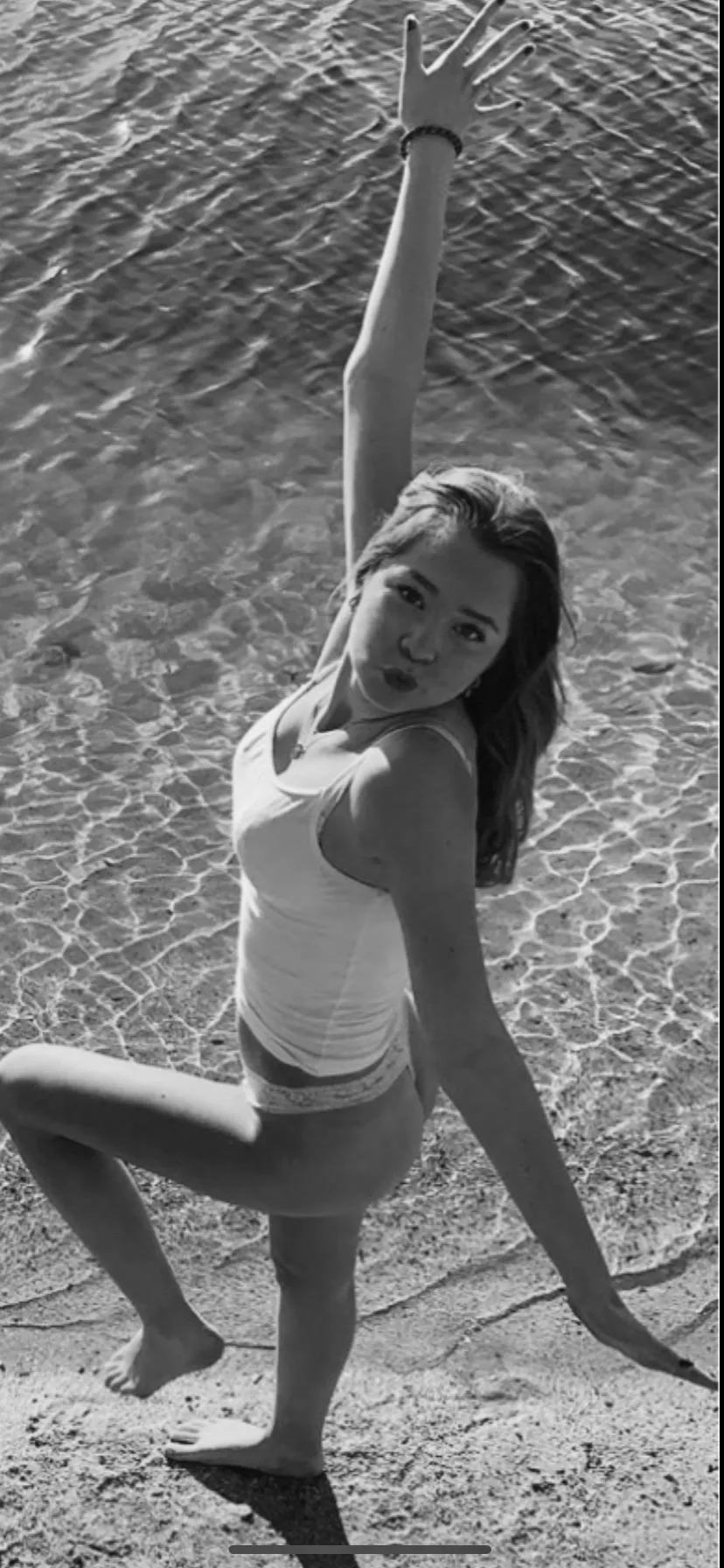 Cumtribute my gf and send it to meif you want our sextape